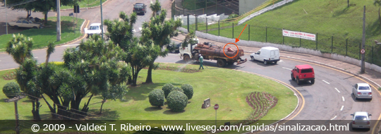 Falta de sinaliza��o.